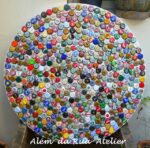 Como fazer mosaico com tampinhas - Faça você mesmo